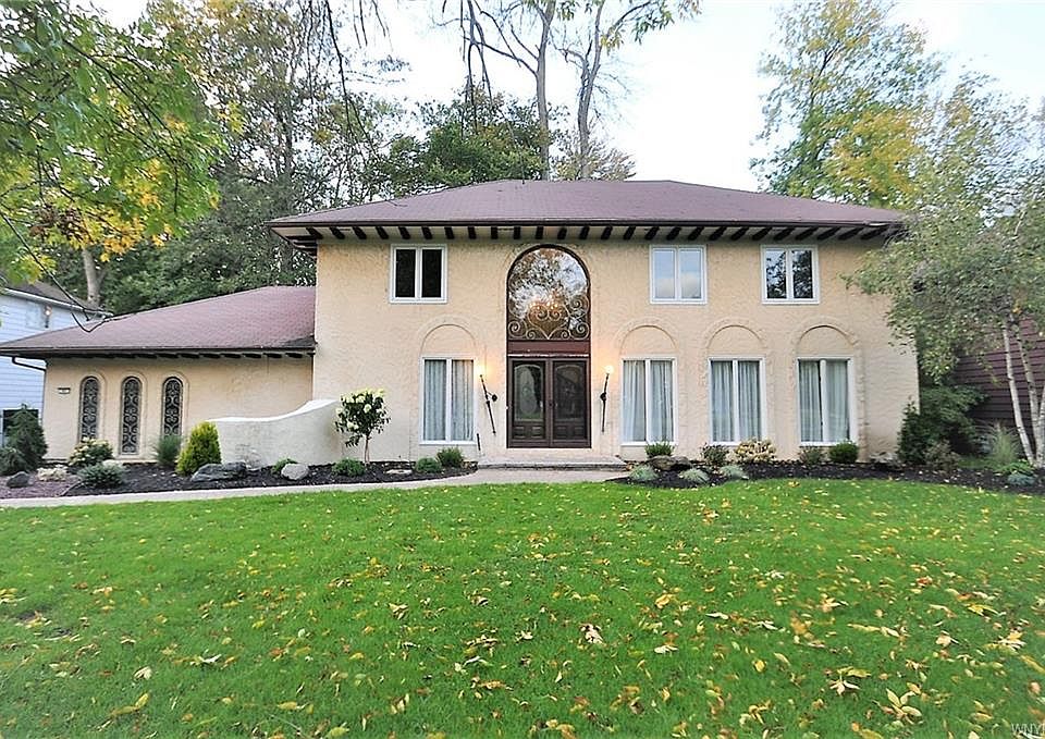 1st image of 44 Birchwood Dr