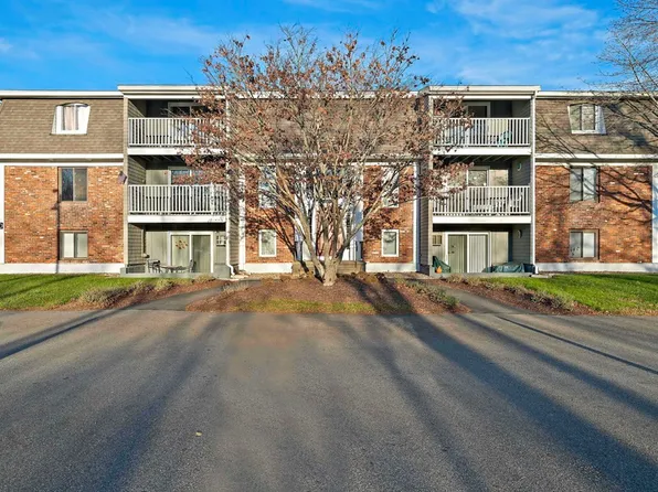 220 Bedford St APT 12D, Bridgewater, MA 02324
