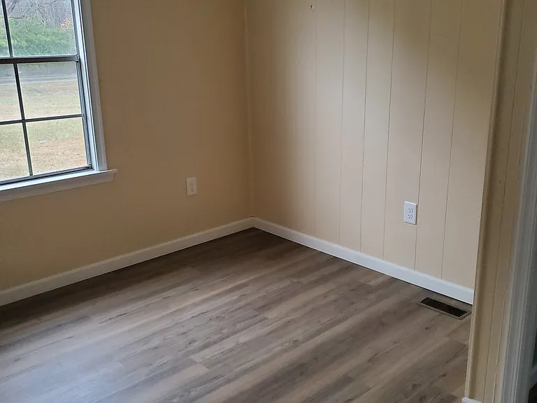 18457 New Kent Hwy — Photo 16