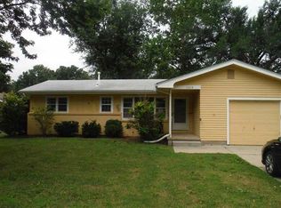 1329 N Westview Dr, Derby, KS 67037