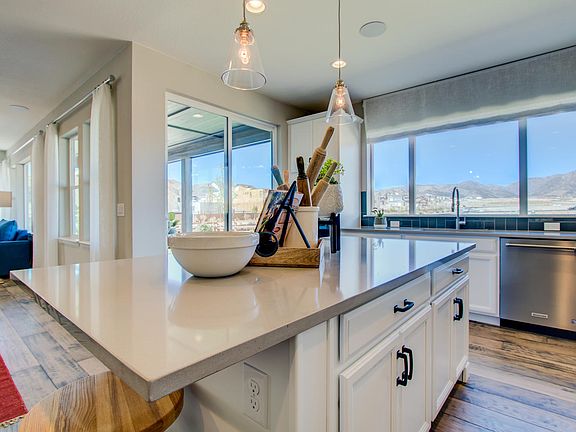 Example of Residence 4024 Large Kitchen Island - Colors and finishes will vary on actual home.