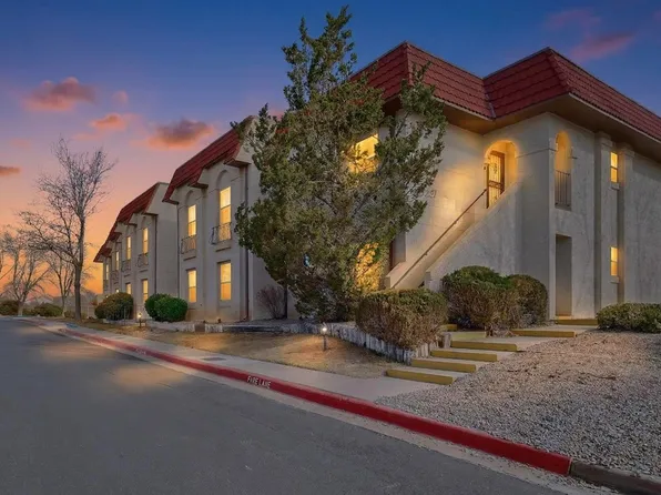 823 Country Club Dr SE APT 2E, Rio Rancho, NM 87124