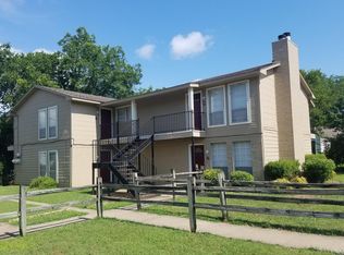 403 N 7th St APT C, Midlothian, TX 76065