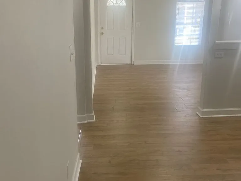 3109 Ridge Ave — Photo 10