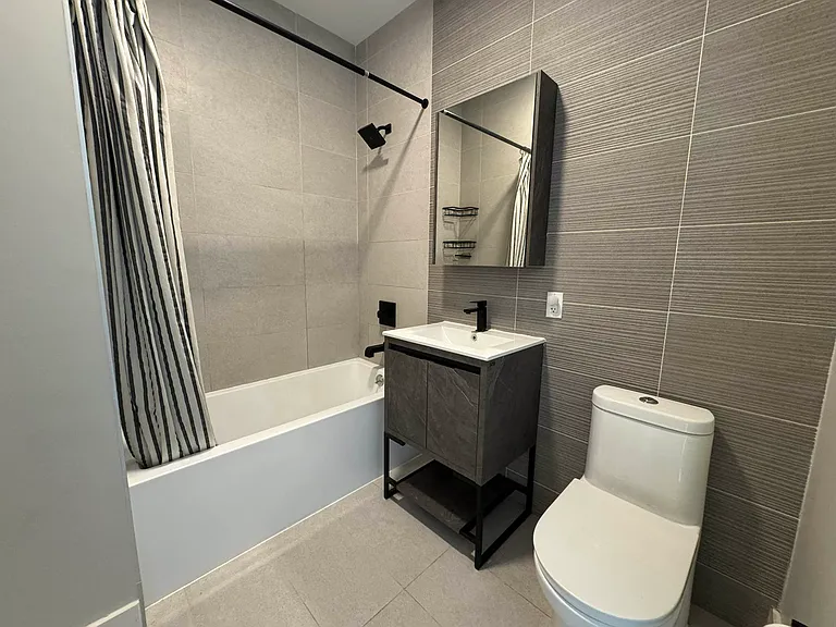 46 Starr St #1L — Photo 9