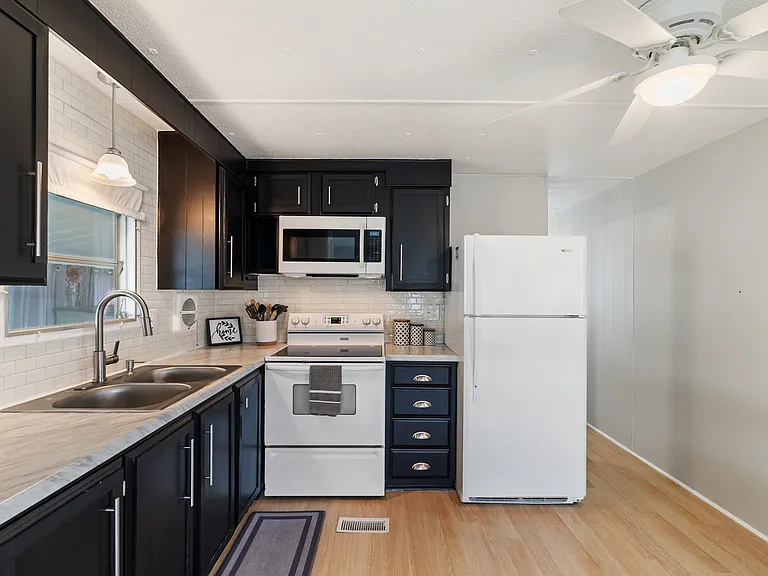 3829 Kim Dr — Photo 5