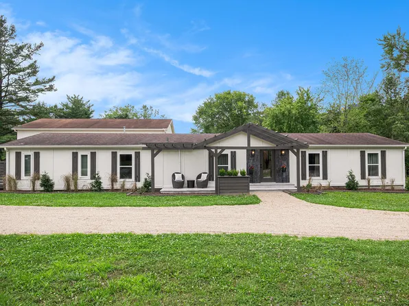 8460 Warren Woods Rd, Union Pier, MI 49128