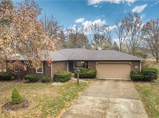 521 Valley Way Rd, Greenwood, IN 46142