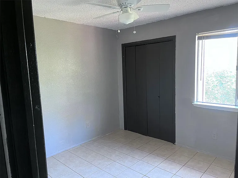 4910 Pepper Ln #D — Photo 13