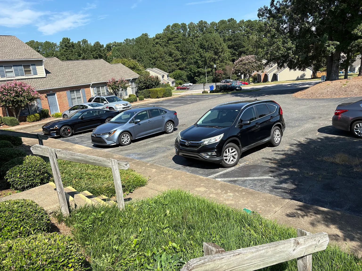 1 bed, 853 sqft, $1,275 — Photo 3