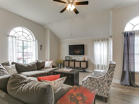 4th image of 7439 Marble Glen Ln