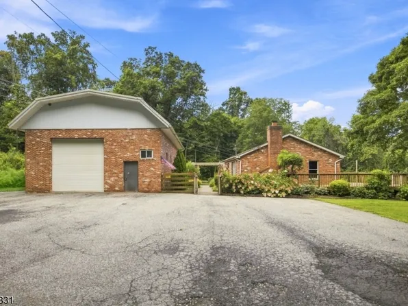 14 End O Lane Trl, Vernon Twp., NJ 07461