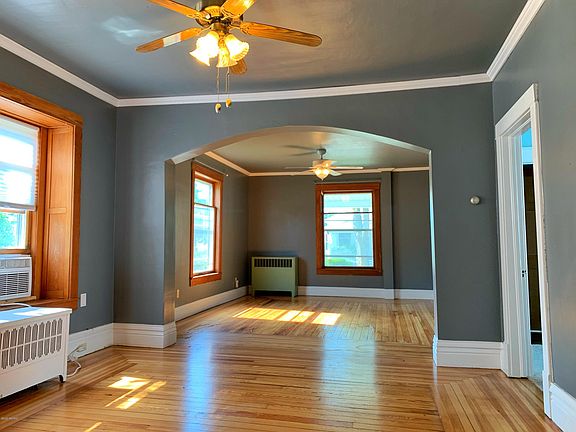 4th image of 509 E Loomis St