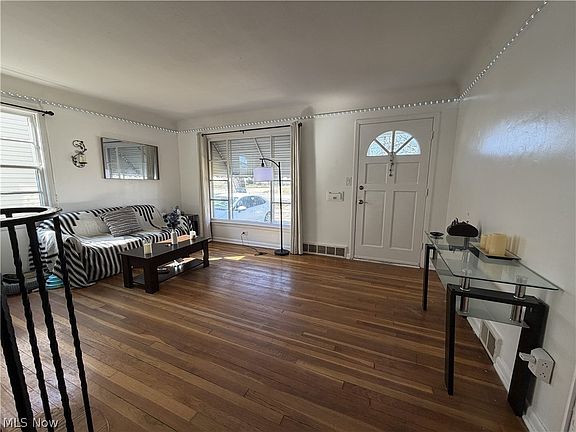 3rd image of 4471 Fulton Rd