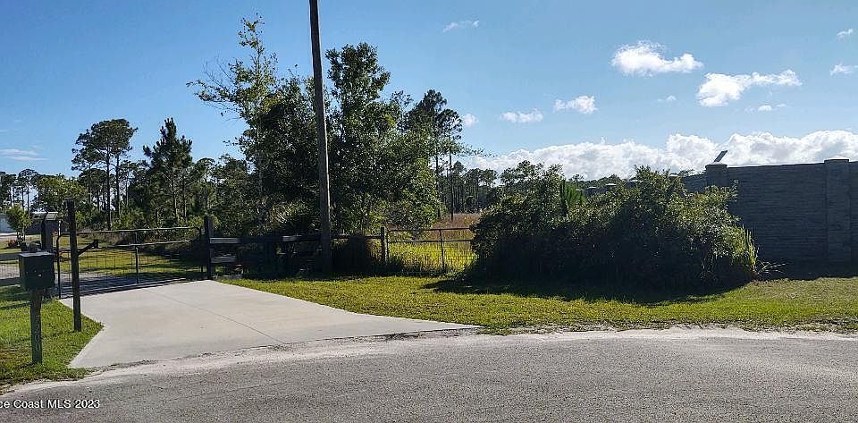 1st image of 7194 Orchid Tree Dr
