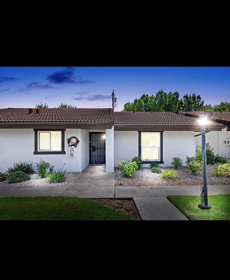 317 W Sierra Ave — Photo 1