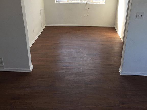 Entry Living/Dining Room