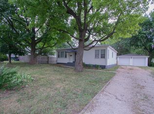1438 S Rogers Ave, Springfield, MO 65804