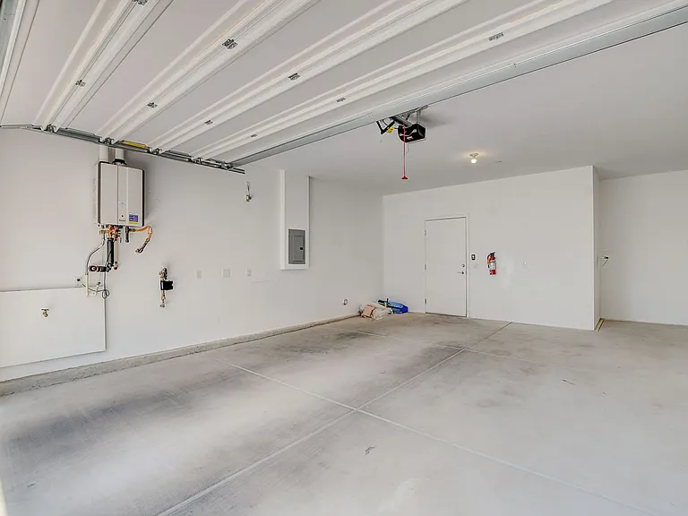 5730 Sky Pointe Dr #190 — Photo 45