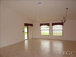 5th image of 411 NE 16th Pl