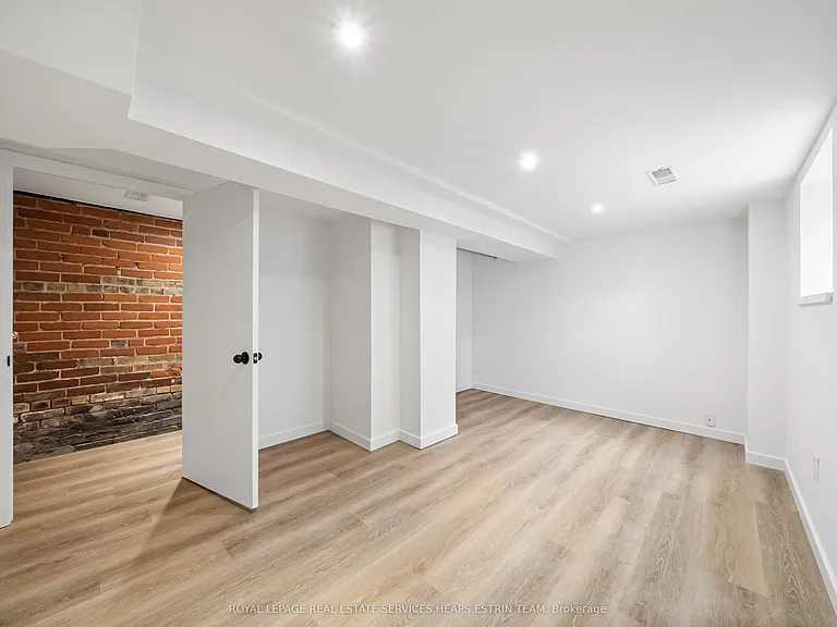 476 Euclid Ave #LOWER — Photo 5