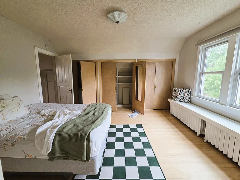 2131 E Superior St #3 — Photo 12