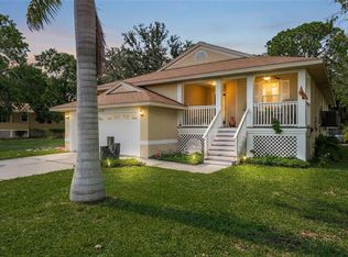 1312 Gulf Rd, Tarpon Springs, FL 34689