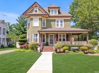 2482 Harrison Ave, Baldwin, NY 11510