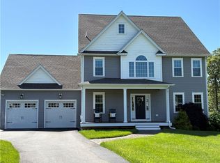 1 Westfarm Rd, Smithfield, RI 02917