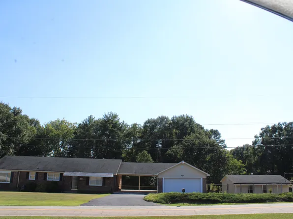 1285 Springdale Rd, Cowpens, SC 29330