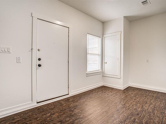 4th image of 4703 Columbia Ave #105