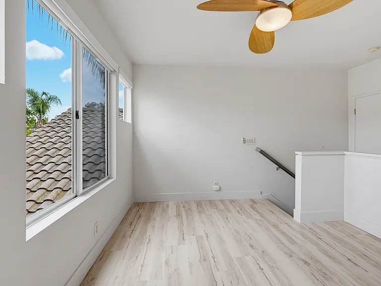27529 Serena — Photo 45