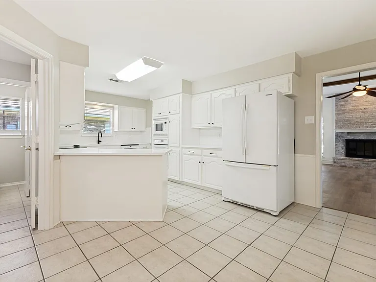 1500 Stonecrest Dr — Photo 10