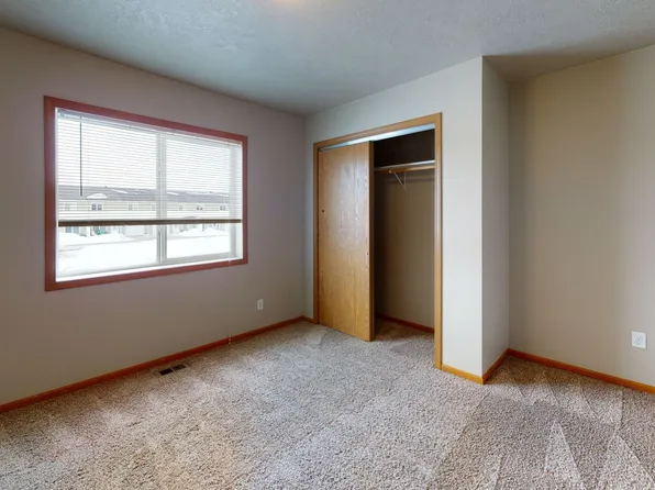 2102-2136 Landmark Circle