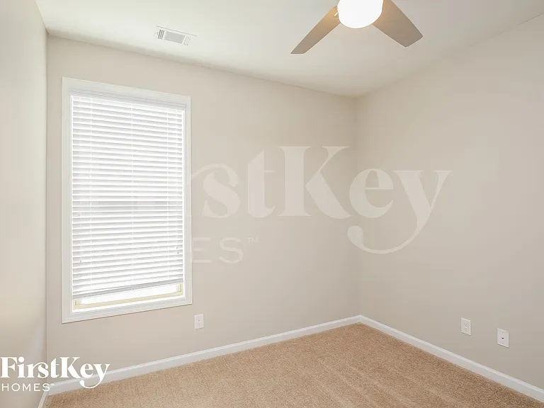 122 Candler Park Dr — Photo 12