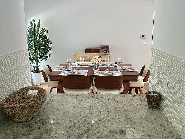 51 Drost Dr — Photo 8