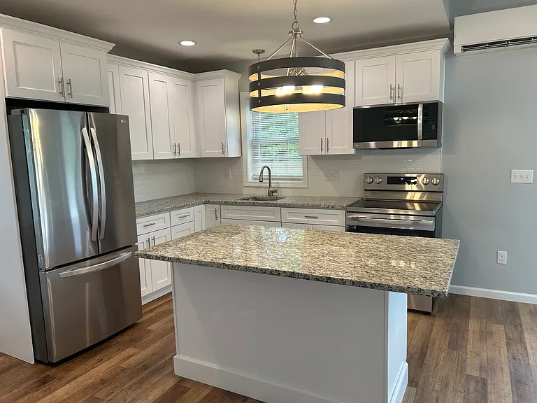 81 Silver Lake Shore Rd — Photo 9