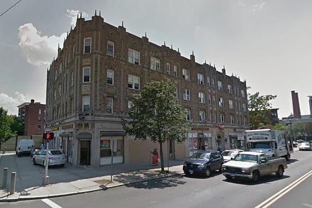 2nd image of 9 Wyllys St #Aa4
