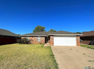 2328 Jadyn Ln, Clovis, NM 88101