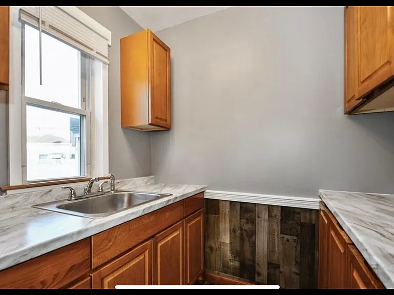 8 Highland St #1 — Photo 13