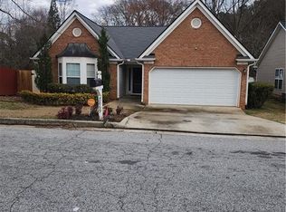 2869 Hillvale Cove Dr, Lithonia, GA 30058