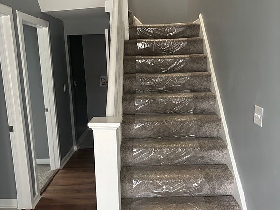 3rd image of 3424 Birchwood Ave