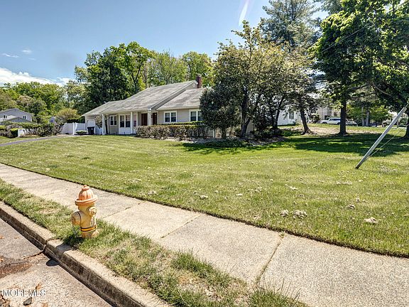 2nd image of 25 Mccue Road