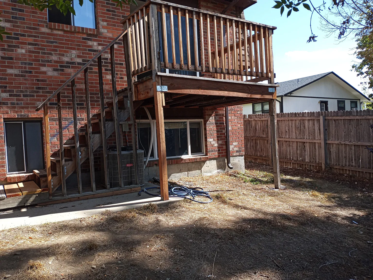2 bed, 1.5 bath, 1300 sqft, $1,900 — Photo 2