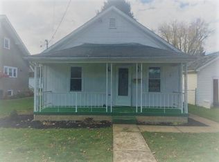 126 Thistle Ave, Sistersville, WV 26175