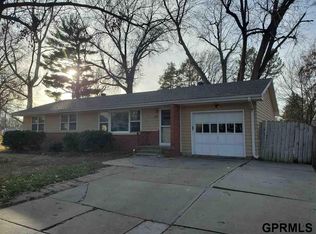 1311 N 43rd St, Lincoln, NE 68503