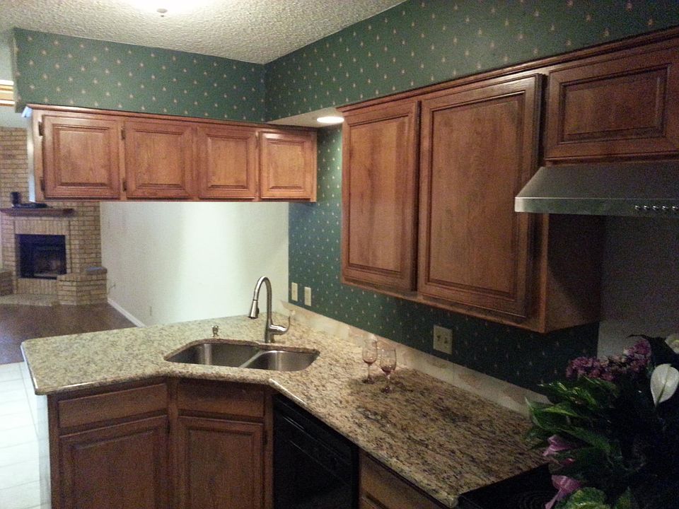 1st image of 1136 Kathy Ln