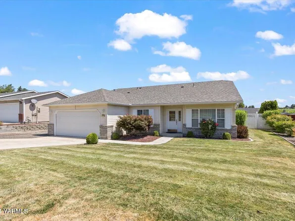 509 N 77th Ave, Yakima, WA 98908