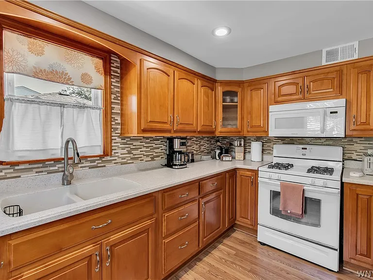 291 Parkhurst Blvd — Photo 16