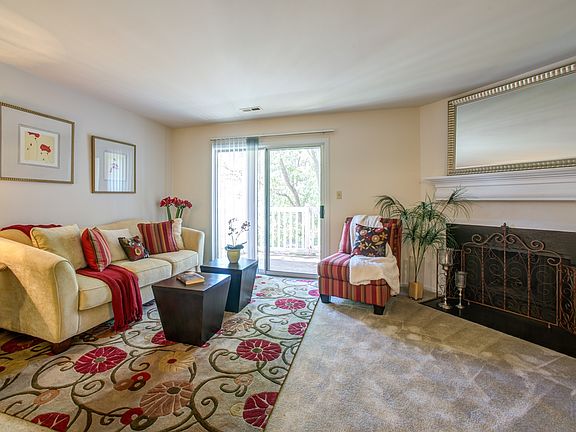5th image of 1143 Olive Lake Dr APT K
